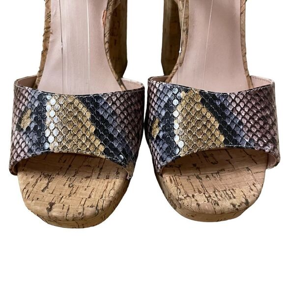 Madden Girl ~ Carry platform heels ~ faux snake print ~ size 9 - Picture 3 of 13